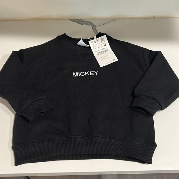 NWT ZARA Embroidered Mickey sweatshirt in black 18-24 months - Picture 4 of 7